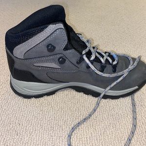 columbia hiking boots